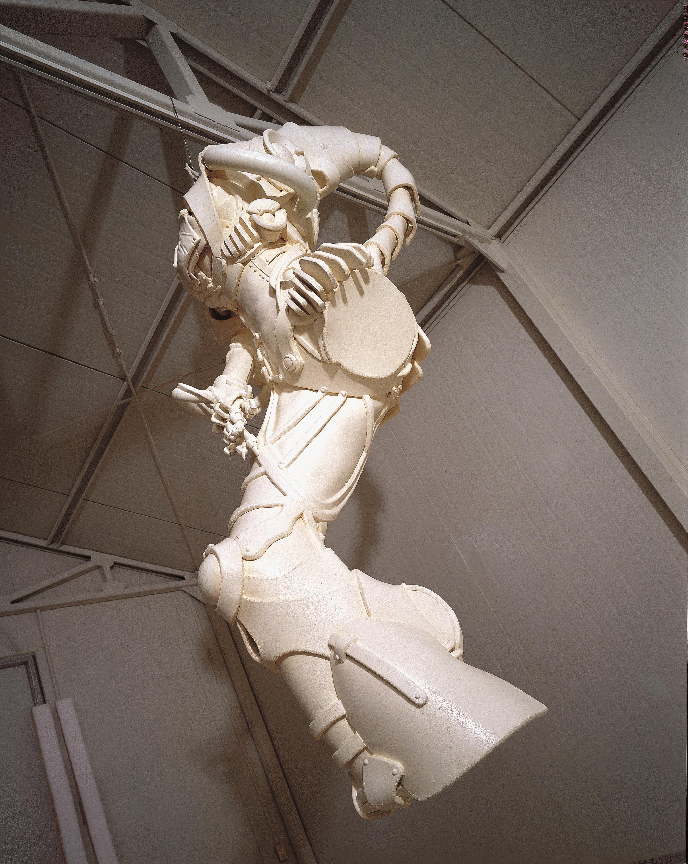 Lee Bul, Cyborg W5, 1999, Hand-cut EVA panels on FRP, polyurethane coating, 150×55×90cm. MMCA.